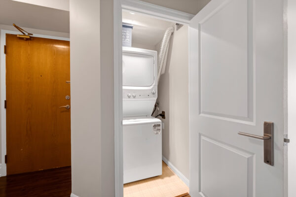 3-Hickory-Tree-#1010-Toronto-Web-Salisbury-33