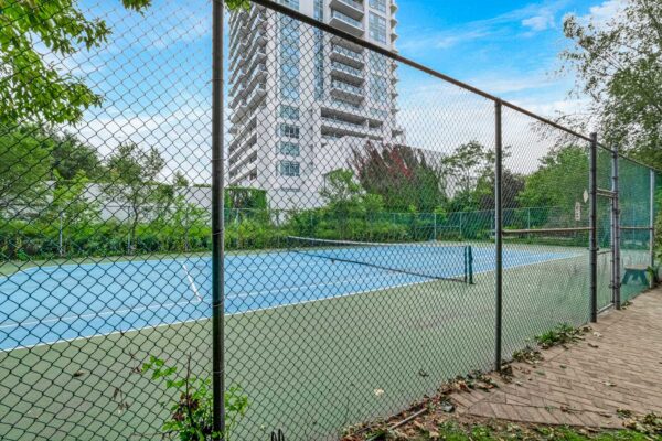 3-Hickory-Tree-#1010-Toronto-Web-Salisbury-44
