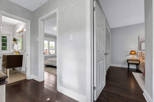 39-Brentcliffe-Road-Toronto-Web-Salisbury-31