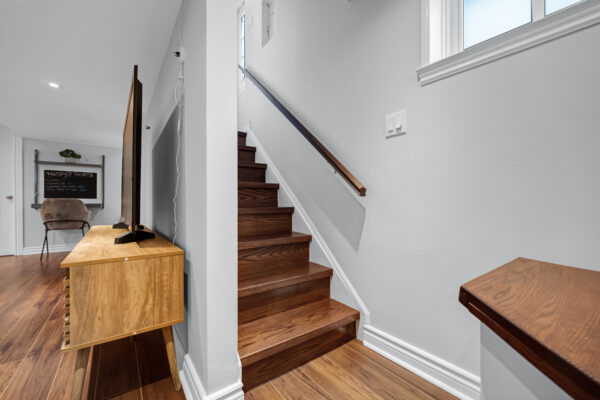 39-Brentcliffe-Road-Toronto-Web-Salisbury-42