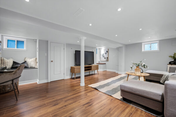 39-Brentcliffe-Road-Toronto-Web-Salisbury-45