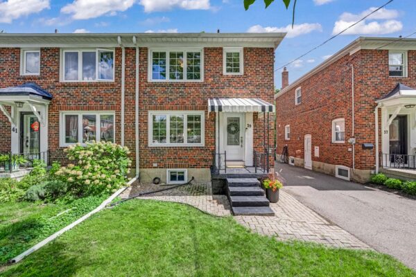 39-Brentcliffe-Road-Toronto-Web-Salisbury-5