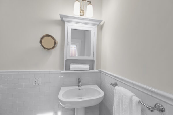 5-Jean-Street-Toronto-Web-Salisbury-44