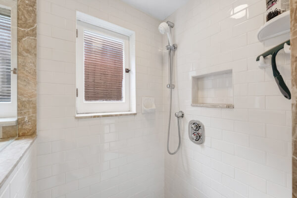 5-Jean-Street-Toronto-Web-Salisbury-46