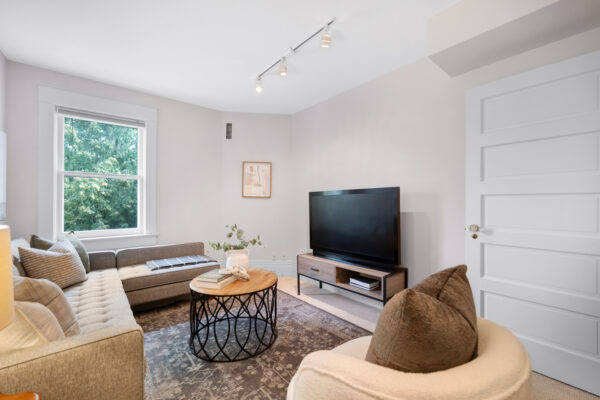 5-Jean-Street-Toronto-Web-Salisbury-49