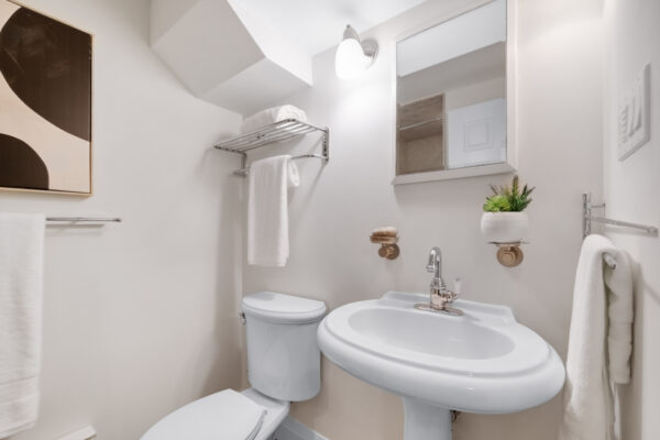 5-Jean-Street-Toronto-Web-Salisbury-63