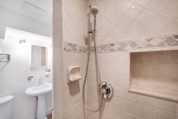 5-Jean-Street-Toronto-Web-Salisbury-64