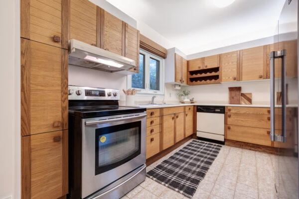 54-Ambrose-Road-Toronto-Web-Salisbury-28