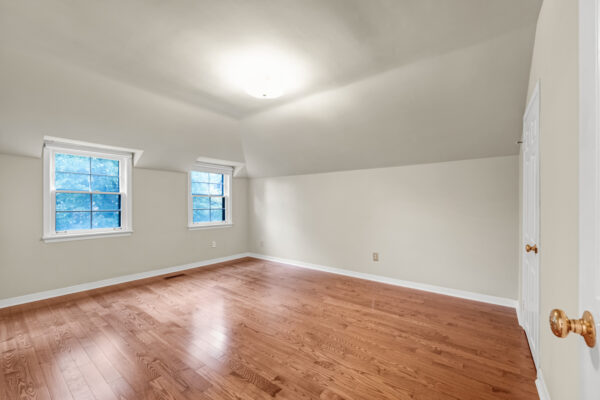 54-Ambrose-Road-Toronto-Web-Salisbury-45