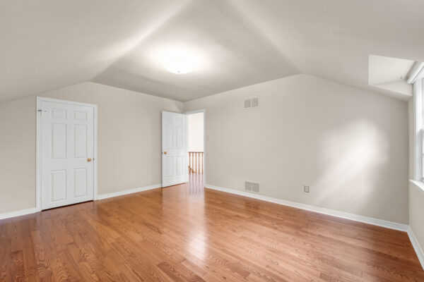54-Ambrose-Road-Toronto-Web-Salisbury-46