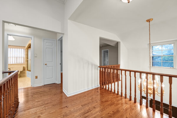 54-Ambrose-Road-Toronto-Web-Salisbury-47