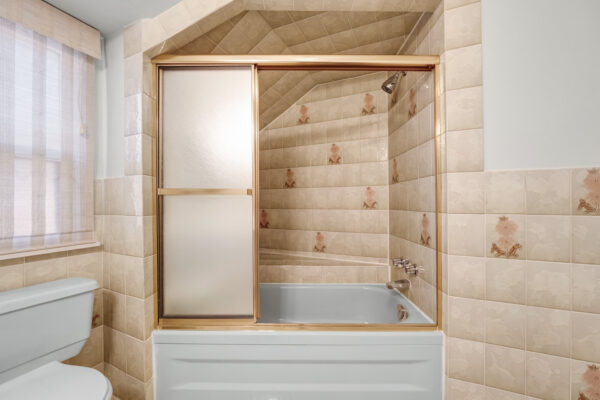 54-Ambrose-Road-Toronto-Web-Salisbury-49