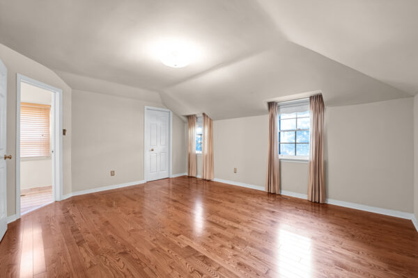 54-Ambrose-Road-Toronto-Web-Salisbury-52