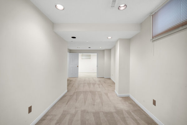 54-Ambrose-Road-Toronto-Web-Salisbury-64