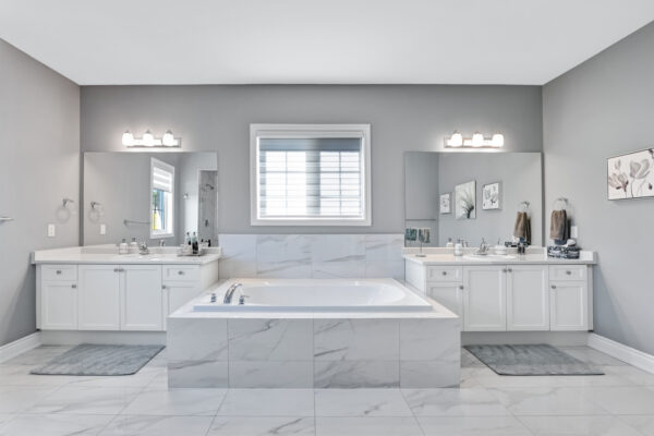 56-Walter-Tunny-Crescent-East-Gwillimbury-Web-Salisbury-41
