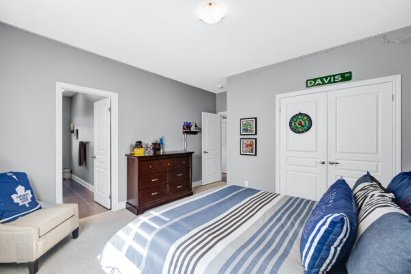 56-Walter-Tunny-Crescent-East-Gwillimbury-Web-Salisbury-53