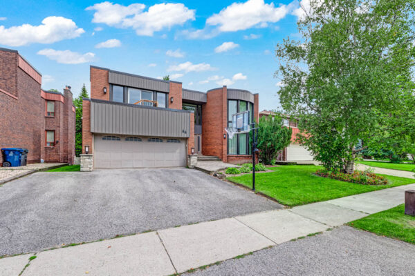 88-Garnier-Court-Toronto-Web-Salisbury-1