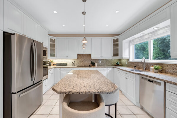 88-Garnier-Court-Toronto-Web-Salisbury-28