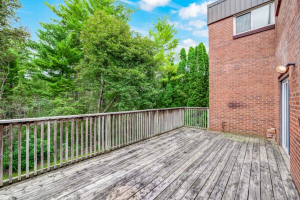 88-Garnier-Court-Toronto-Web-Salisbury-36