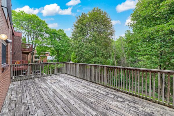 88-Garnier-Court-Toronto-Web-Salisbury-38