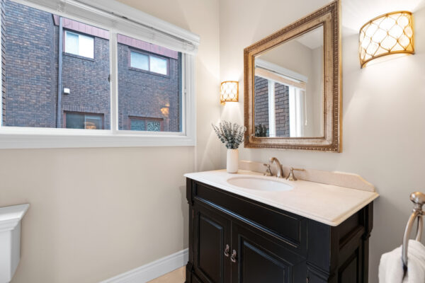 88-Garnier-Court-Toronto-Web-Salisbury-52