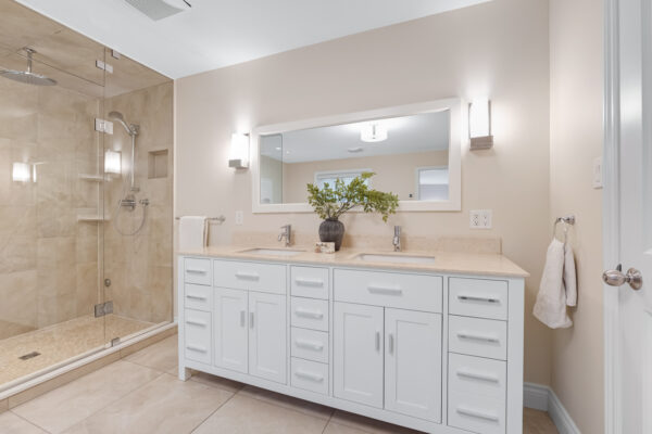 88-Garnier-Court-Toronto-Web-Salisbury-61