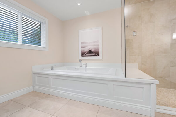 88-Garnier-Court-Toronto-Web-Salisbury-63