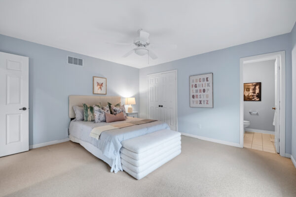 88-Garnier-Court-Toronto-Web-Salisbury-69