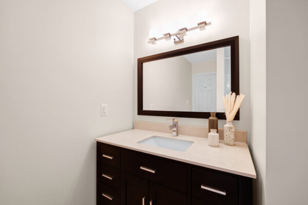 88-Garnier-Court-Toronto-Web-Salisbury-81