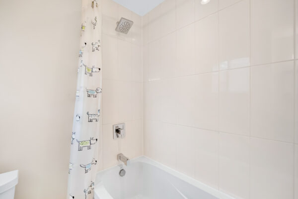 88-Garnier-Court-Toronto-Web-Salisbury-82