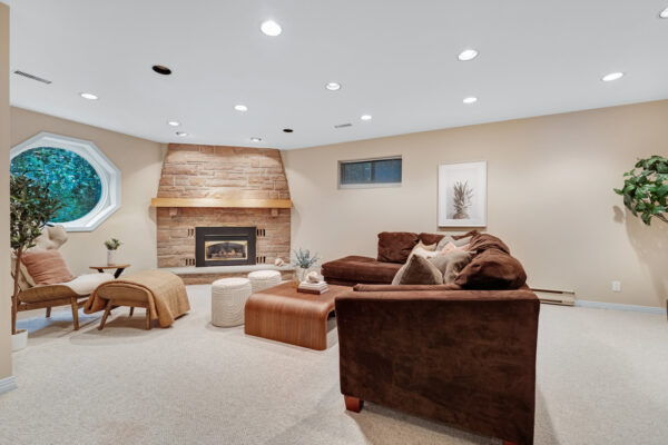 88-Garnier-Court-Toronto-Web-Salisbury-89