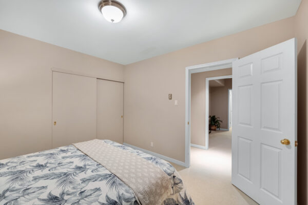 88-Garnier-Court-Toronto-Web-Salisbury-97