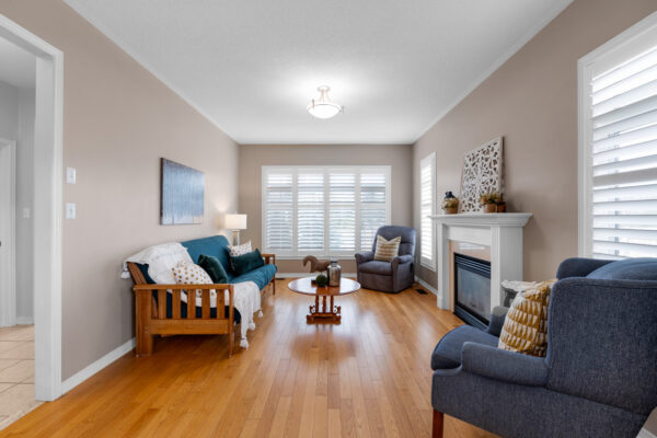 1-Hare-Farm-Gate-Stouffville-Web-Salisbury-12