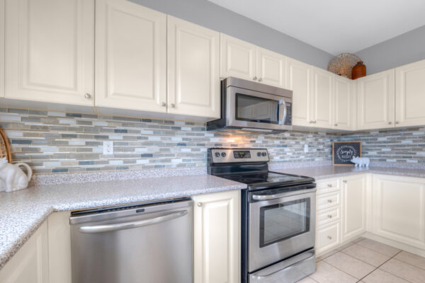 1-Hare-Farm-Gate-Stouffville-Web-Salisbury-23