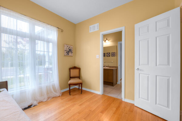 1-Hare-Farm-Gate-Stouffville-Web-Salisbury-33