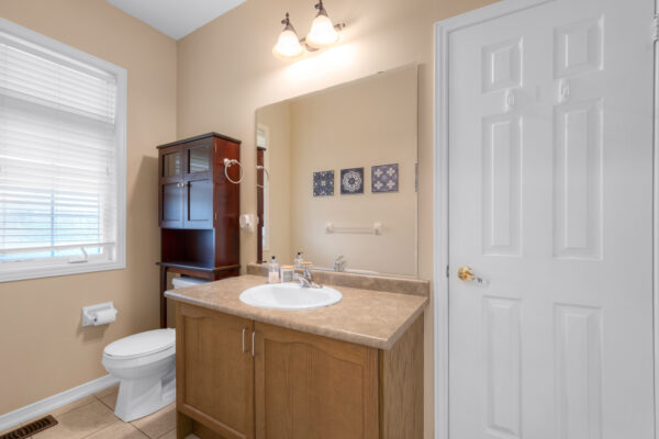 1-Hare-Farm-Gate-Stouffville-Web-Salisbury-35
