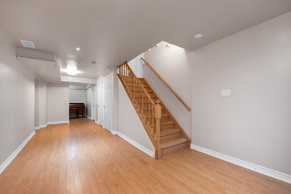 1-Hare-Farm-Gate-Stouffville-Web-Salisbury-39