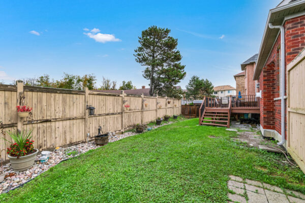 1-Hare-Farm-Gate-Stouffville-Web-Salisbury-57