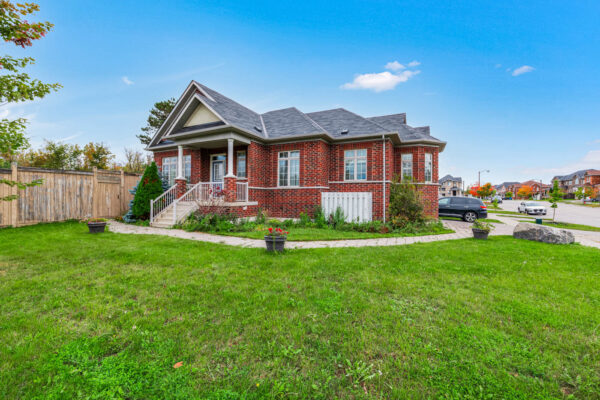 1-Hare-Farm-Gate-Stouffville-Web-Salisbury-6