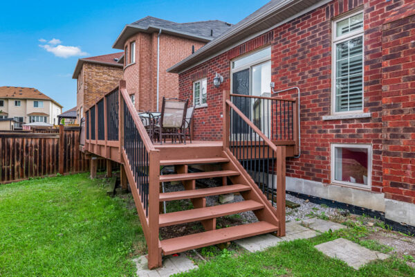 1-Hare-Farm-Gate-Stouffville-Web-Salisbury-60