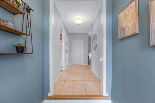 1-Hare-Farm-Gate-Stouffville-Web-Salisbury-9
