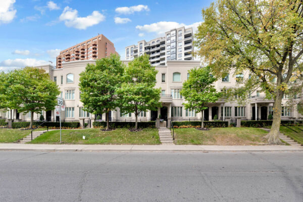 104-Pleasant-Boulevard-Toronto-Web-Salisbury-1