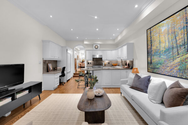 104-Pleasant-Boulevard-Toronto-Web-Salisbury-24