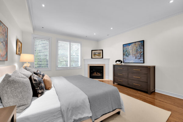 104-Pleasant-Boulevard-Toronto-Web-Salisbury-28
