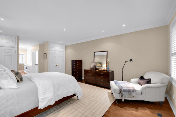 104-Pleasant-Boulevard-Toronto-Web-Salisbury-44