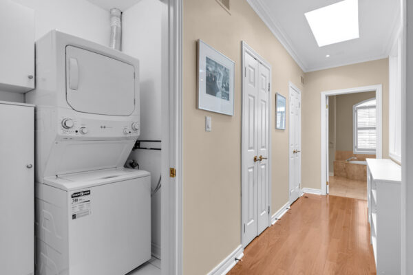 104-Pleasant-Boulevard-Toronto-Web-Salisbury-51