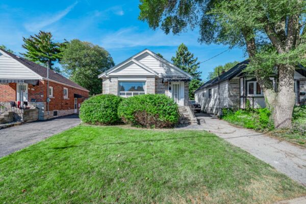 106-Meighen-Avenue-Toronto-Web-Salisbury-6