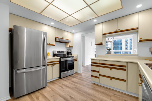 131-Beecroft-Road-#1903-Toronto-Web-Salisbury-13