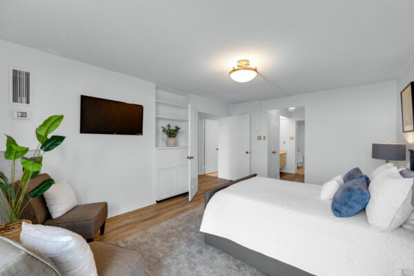 131-Beecroft-Road-#1903-Toronto-Web-Salisbury-28