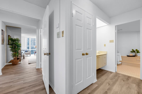 131-Beecroft-Road-#1903-Toronto-Web-Salisbury-29